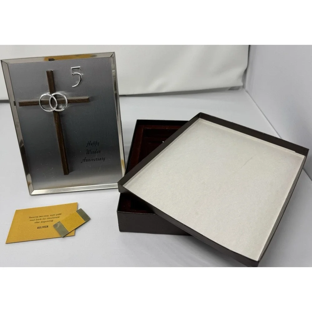 Engravable Wooden 5 Year Anniversary Plaque with Cross Vintage Keepsake Gift NEW